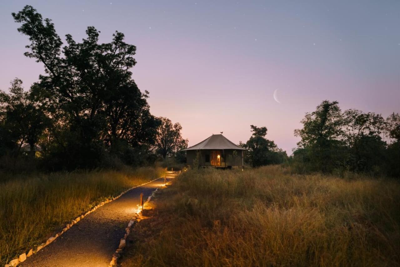 Trees N Tigers, Tadoba Hotell Kolāra Eksteriør bilde